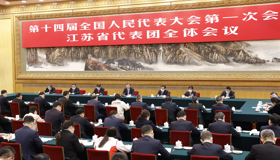 3月5日,中共中央总书记、国家主席、中央军委主席习近平参加他所在的十四届全国人大一次会议江苏代表团审议。